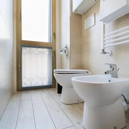 Modern Apartment, Centro Piola