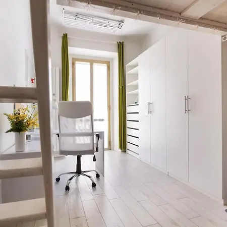 Modern Apartment, Centro Piola